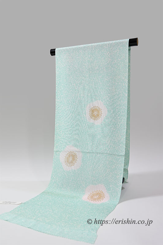 帯揚げ(梅の絞り輪出し/青竹色・縮緬)