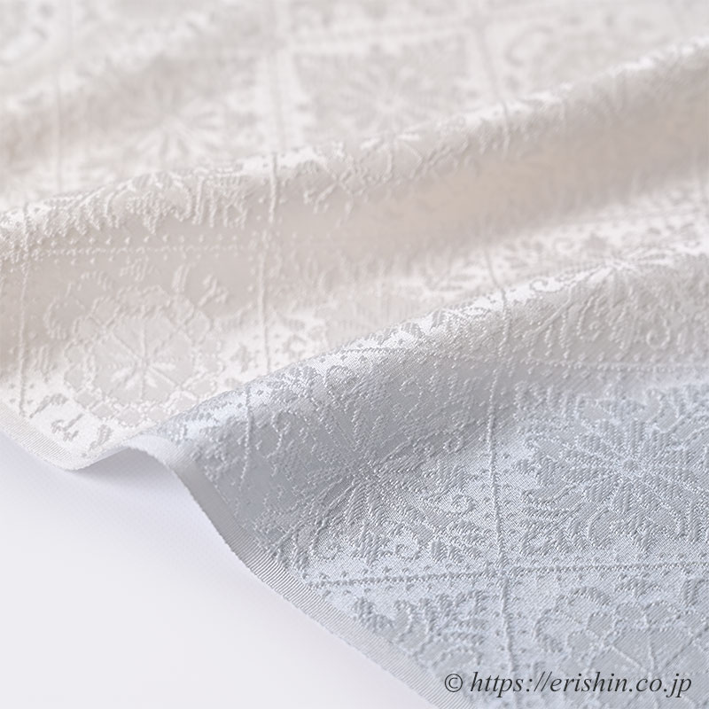 帯揚げ（華紋詰襷文/卯の花色に水浅葱色と蕎麦切色）和小物さくら