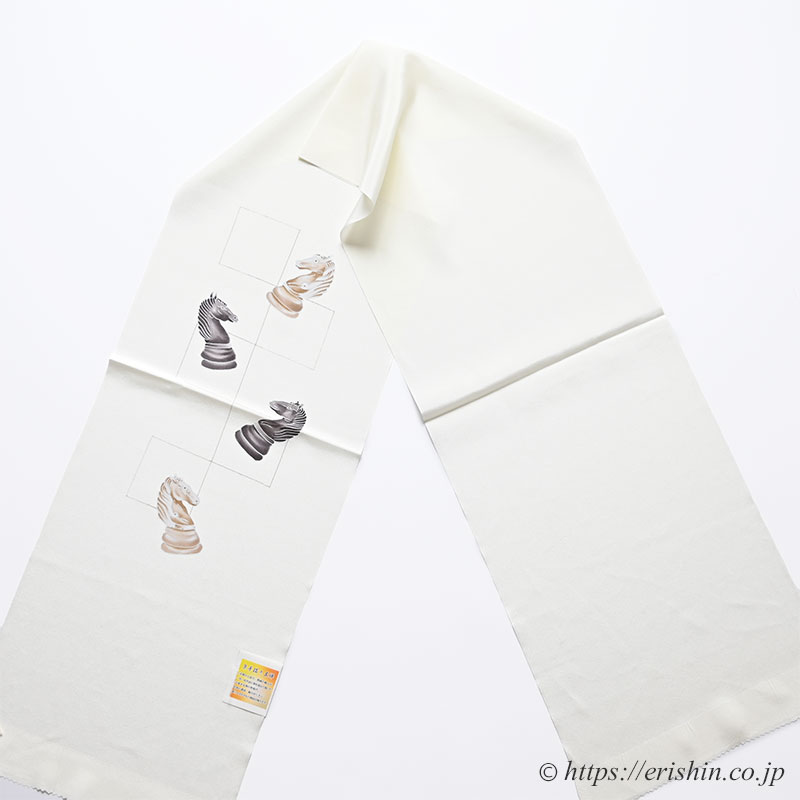 帯揚げ(チェスのナイト・手描き友禅/淡黄蘗色)衿秀「着物と帯・呉服えり新」
