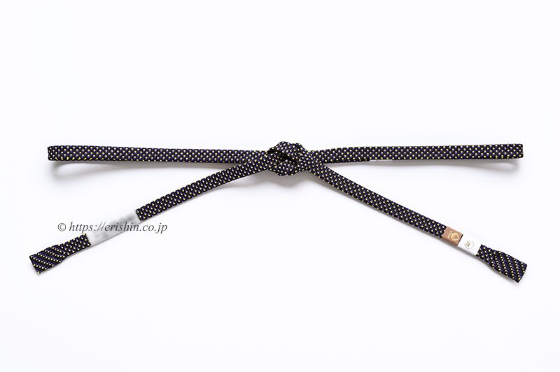 東内記組(黒に黄と紫ドット/バチ房〔扇面房〕)渡敬「着物と帯・呉服えり新」