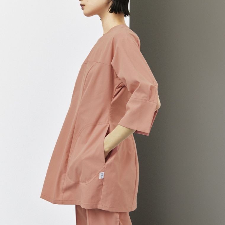 [�߸˸¤�]UNITE DIVISION OF ME �ȥåץ� DOM-0006 ��ǥ�����