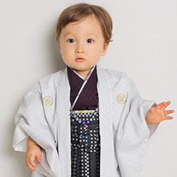 ベビー男の子羽織袴セット 一体型 薄グレー・濃紫 1才 中国製