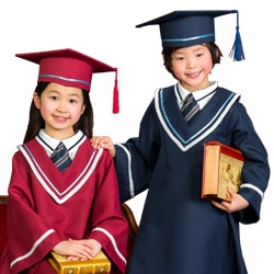 卒園式用アカデミックガウン 6才 角帽マントセット 難物 中国製