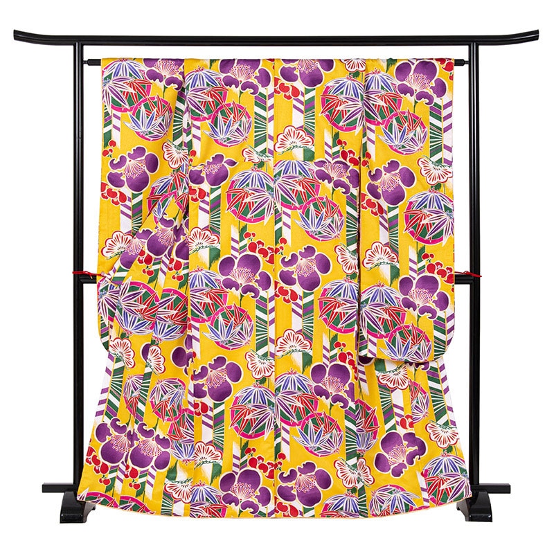 振袖 ポリ 小紋 からし 矢羽根に松竹梅 裄180 袖丈285 中国製