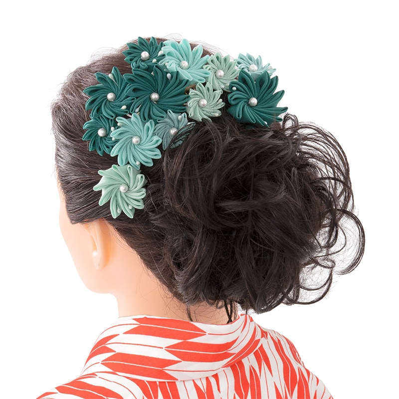 髪飾り 緑 ねじり小花