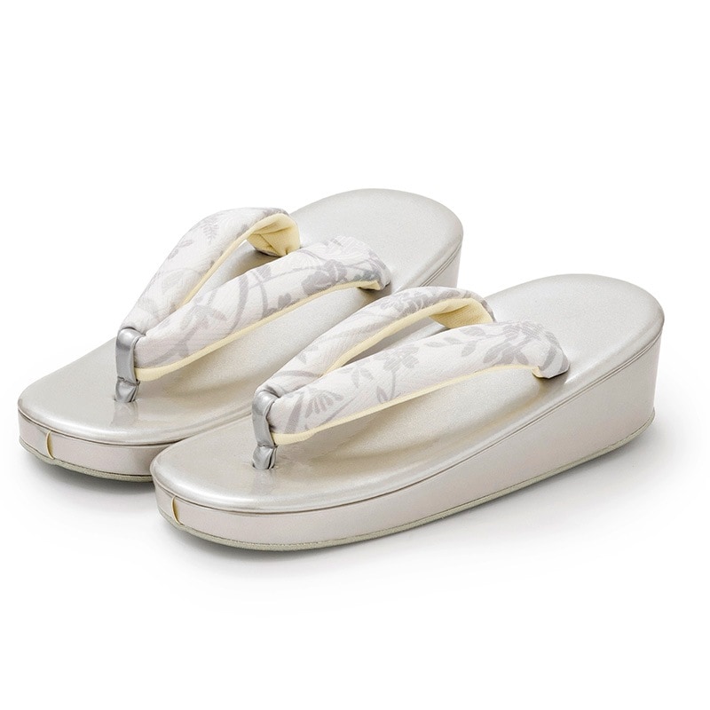 女の子草履単品 銀/白 青小花 中国製