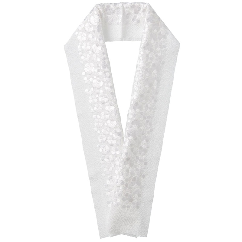 婦人刺繍半衿 ポリ ちりめん 白 梅 重連柄