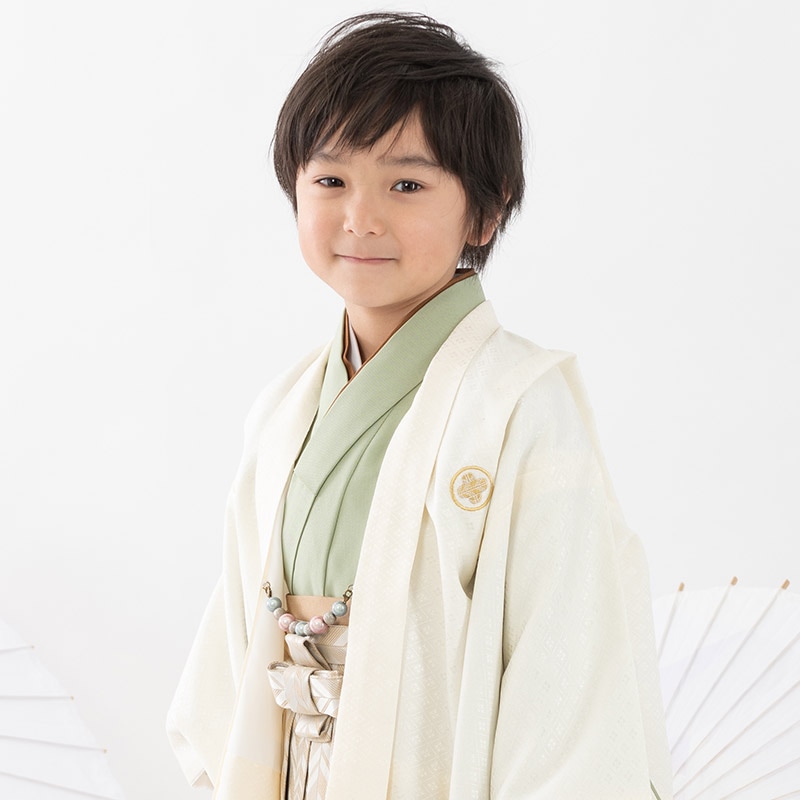 男の子羽織袴セット オフ白・抹茶  難物 中国製