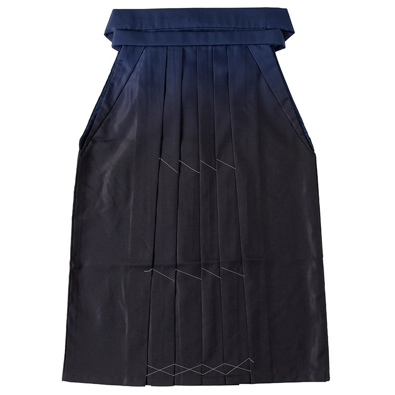 二人袴　伊勢門水　掛軸　Y249 二尺袖袴：HG556 白・赤 矢羽根に牡丹(A004)│ 袴レンタル