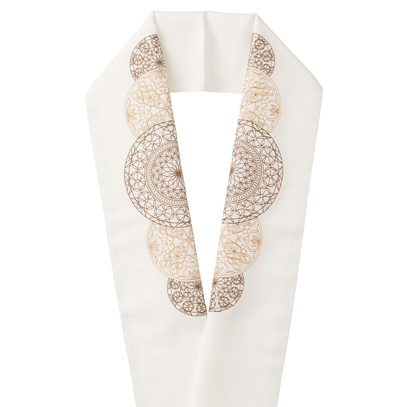 刺繍衿 ポリ 白 レース風刺繍丸形 茶