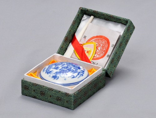 ��ť�������ξ����