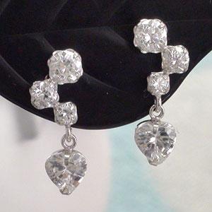 ピアス キュービックジルコニア K14ホワイトゴールド ハート ゆらゆら揺れる ポイント消化 アクセサリー 人気 おすすめ 送料無料