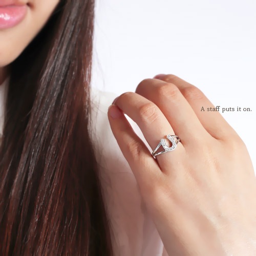 レディース 指輪 ダイヤモンド 馬蹄 ホースシュー 0.2ct リング