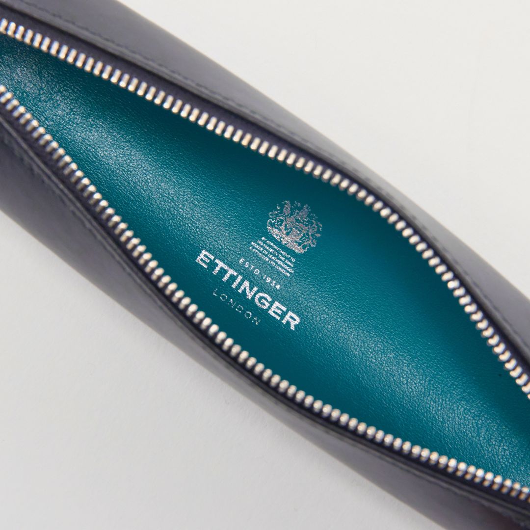 ��ST��ZIP PEN CASE