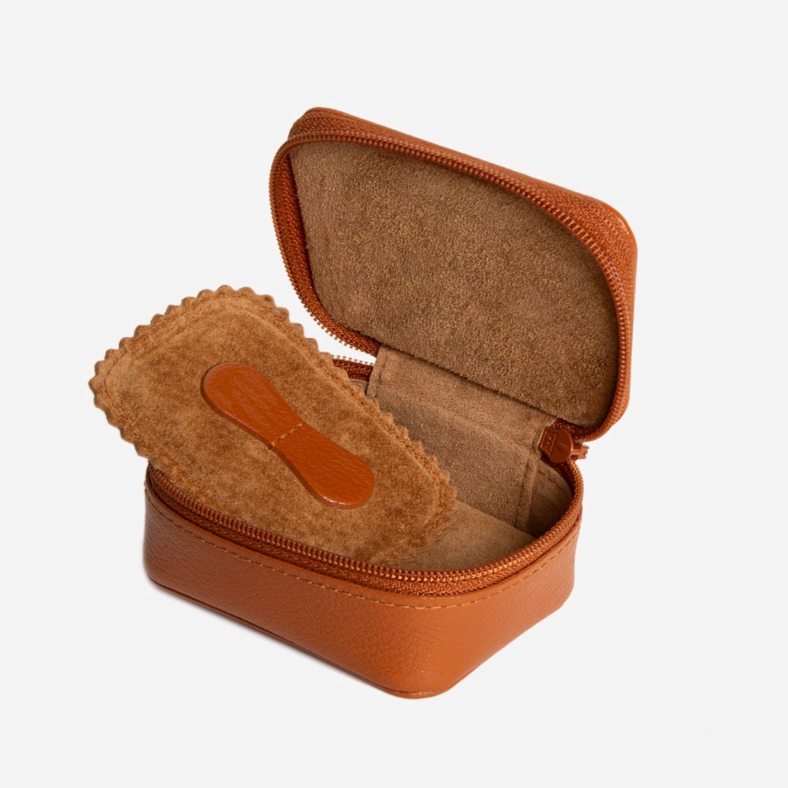 ��CP�� SMALL ZIP BOX