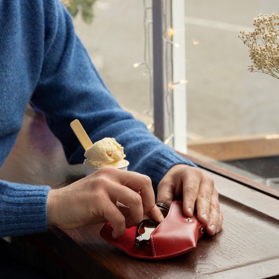 ��ST��GLASSES CASE