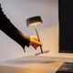 タヴィ 01 ｜ 無段階調光 コードレス USB充電 IP44 LED デスクランプ 照明のサムネイル20