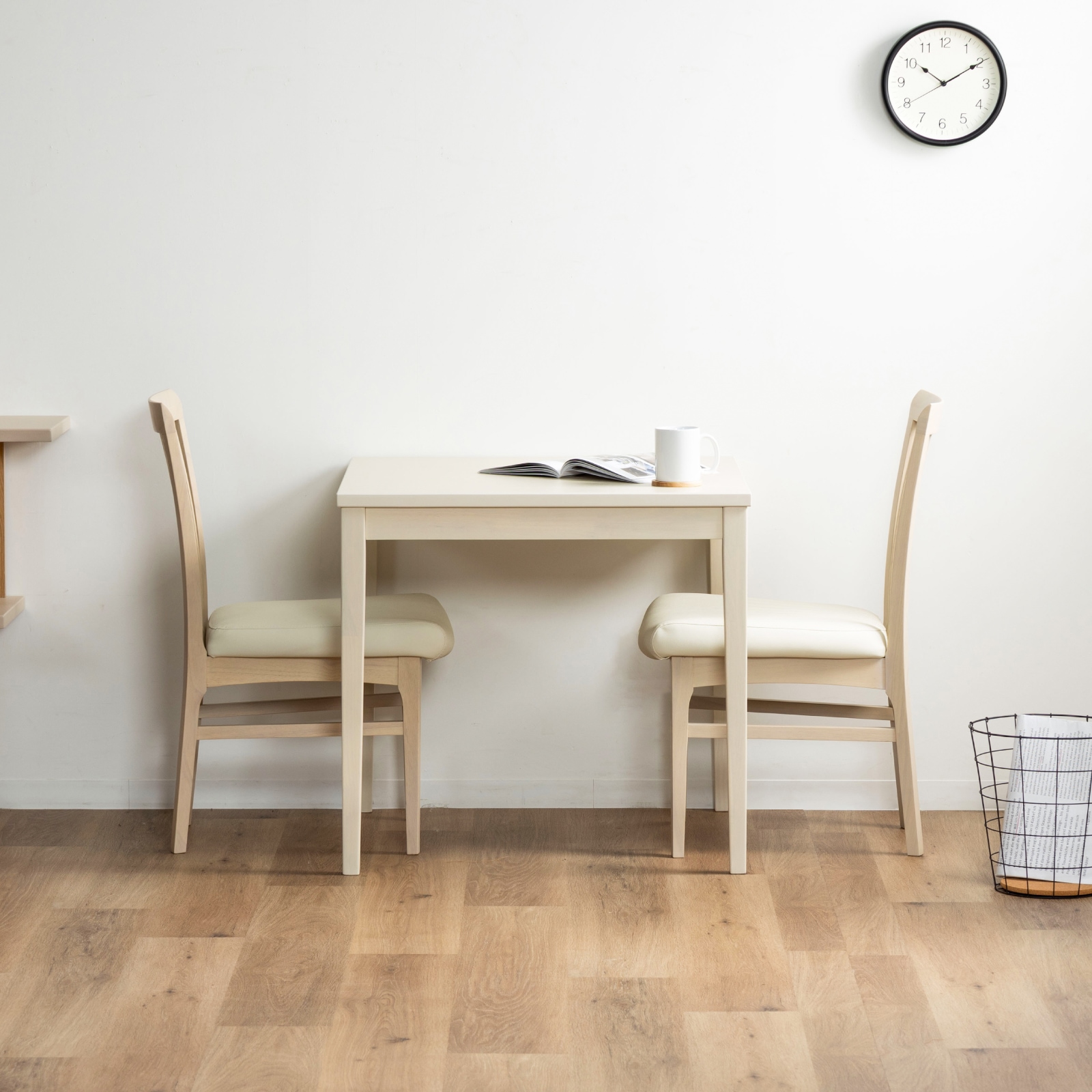 ［幅75］ サルビー ｜ メラミン化粧板 ダイニングテーブル 正方形 グレージュ