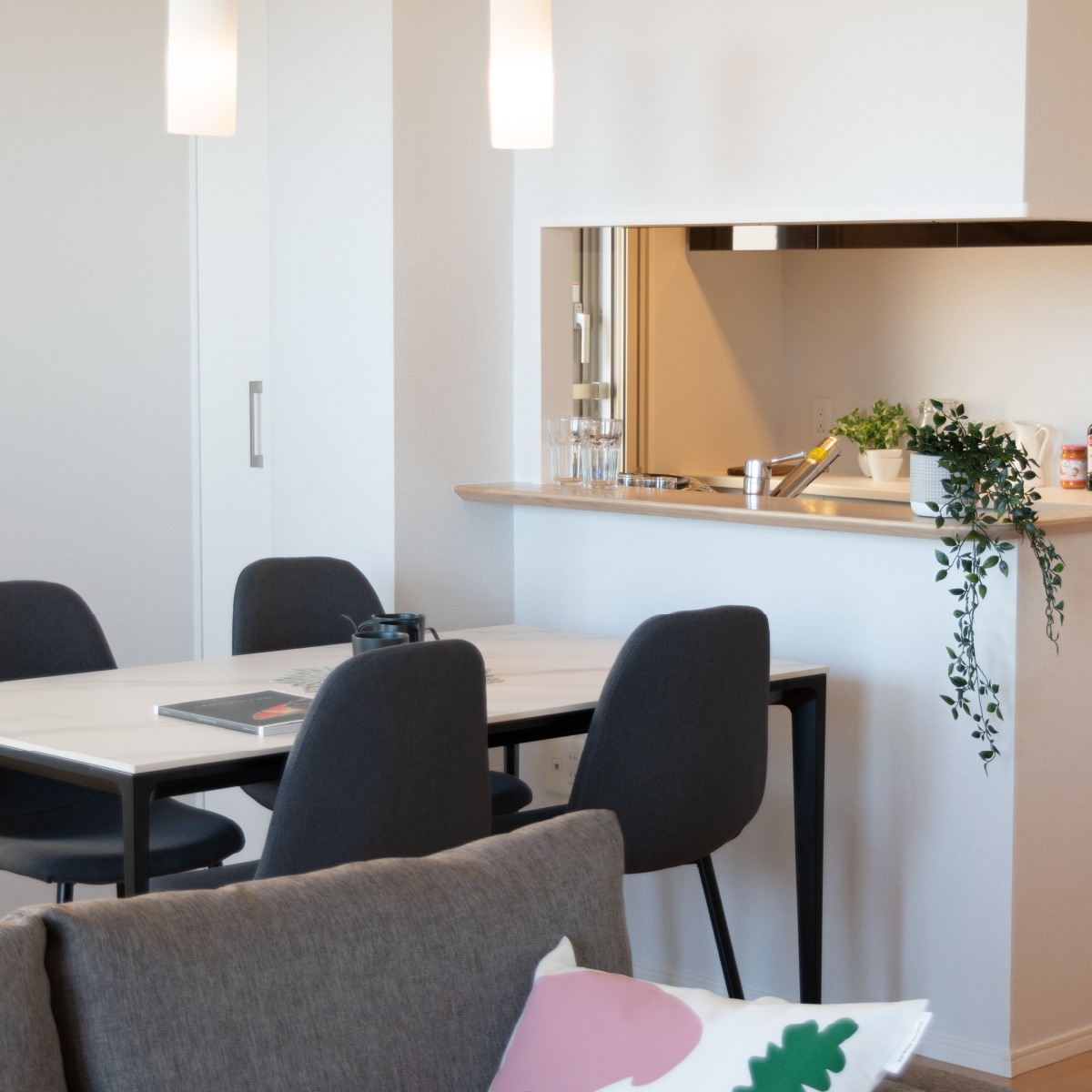 【開梱設置付き】 ［幅180］ コロラド ｜ セラミック アイアン脚 ダイニングテーブル 【在庫限り品】