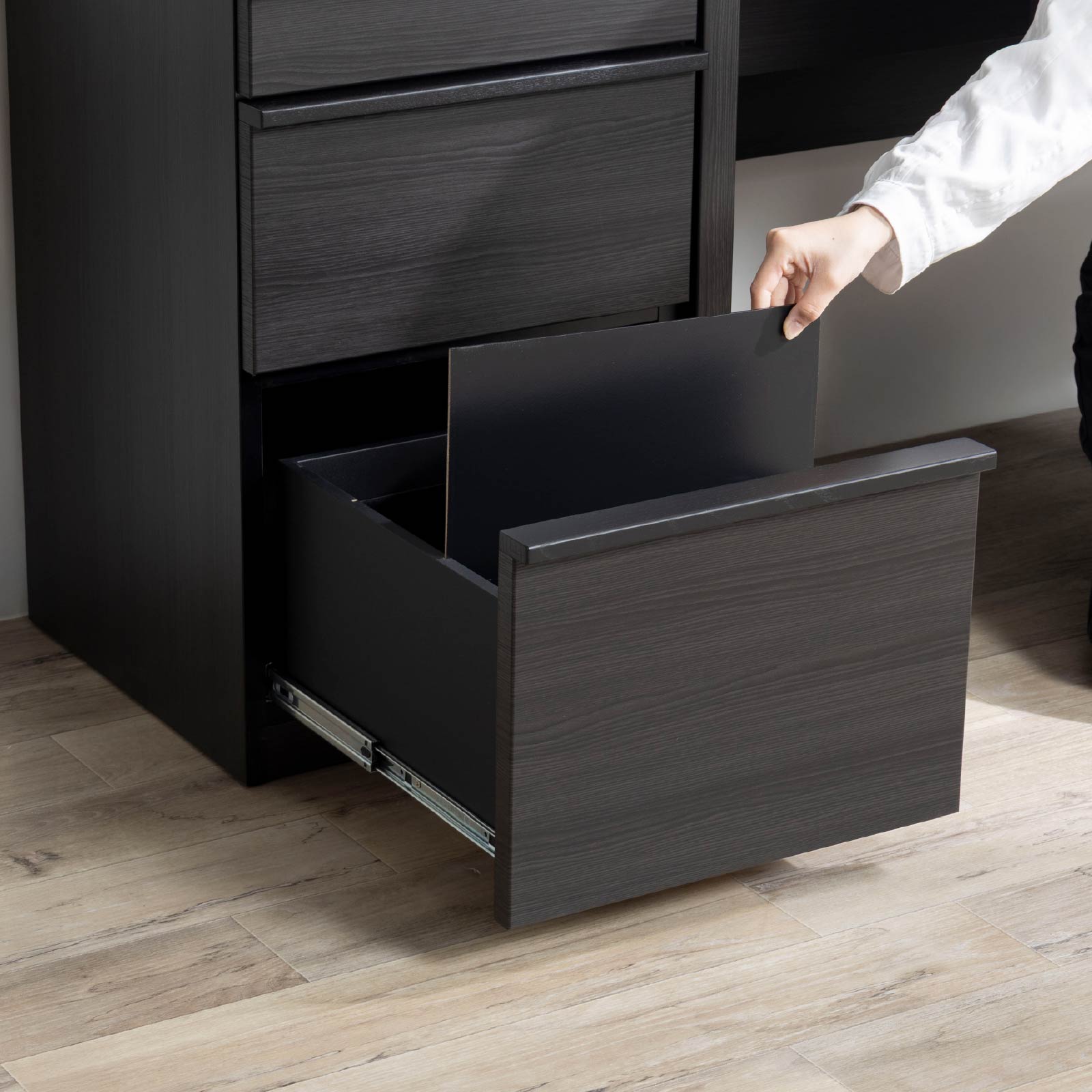 B-COMPANY 収納棚　チェスト　サイドテーブル B-COMPANY 収納棚 チェスト サイドテーブル