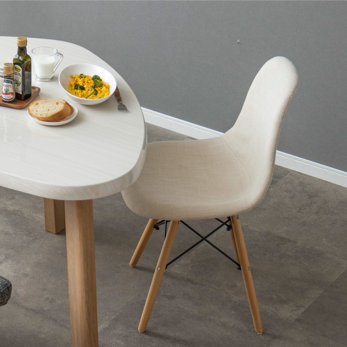 イームズ　シェルチェア イームズ シェルチェア ダイニングチェア DSW レッド : BAUHAUS