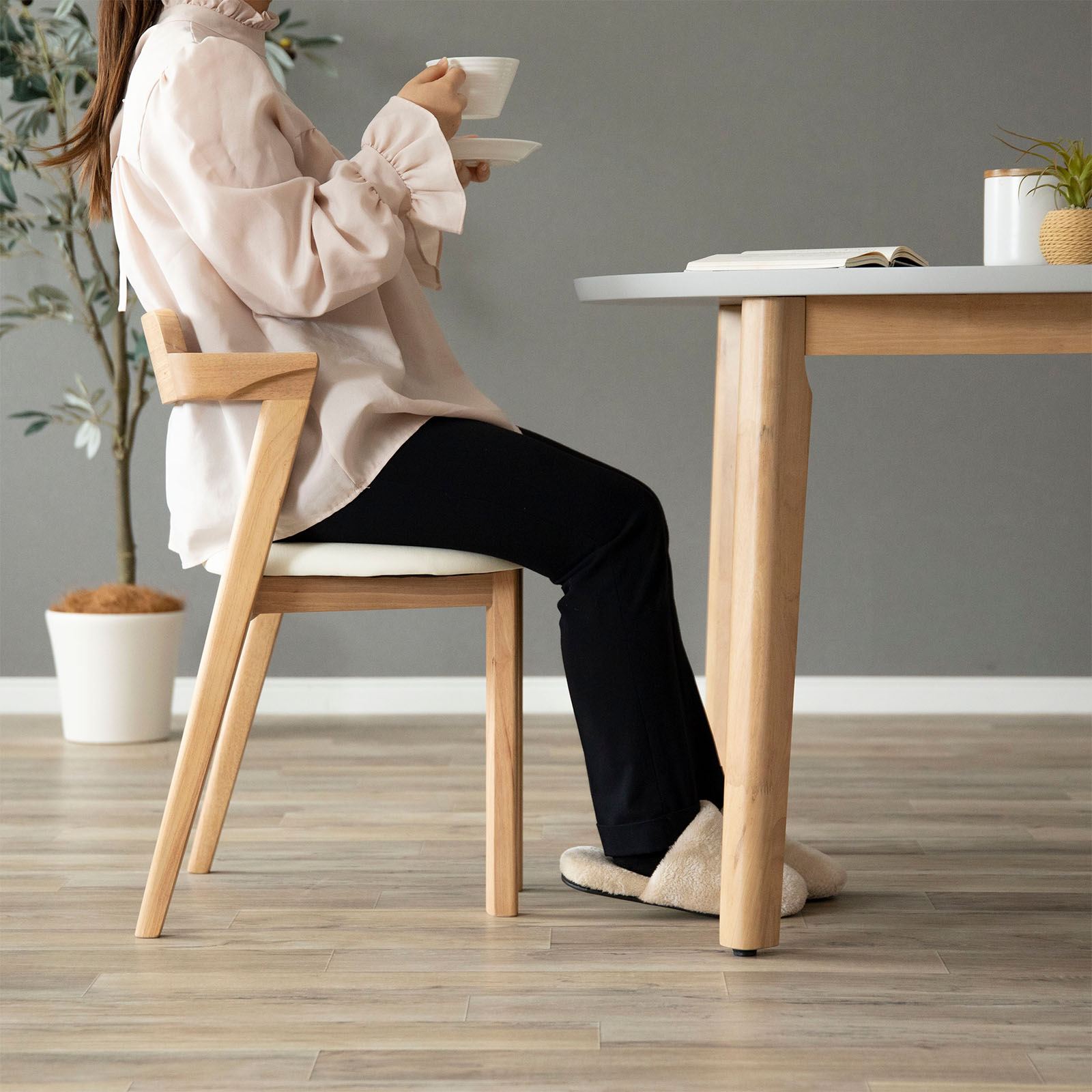 ［幅110］ スカルノ ｜ メラミン化粧板 丸テーブル ダイニングテーブル