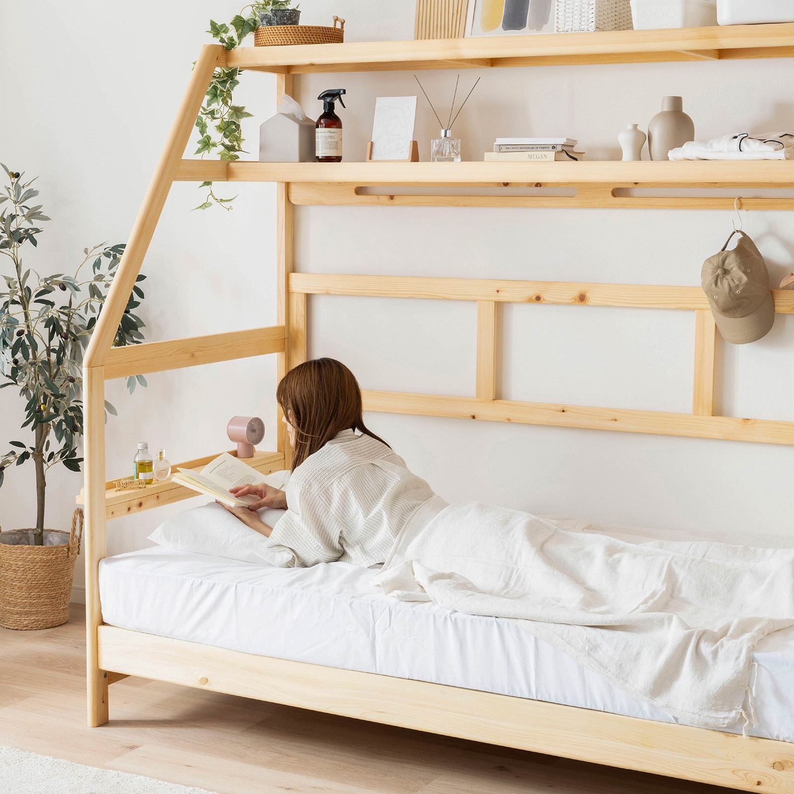 ［シングル］ クエッタ ｜ 多機能 ひのき無垢材 コンパクト 高さ調整 ベッドフレーム