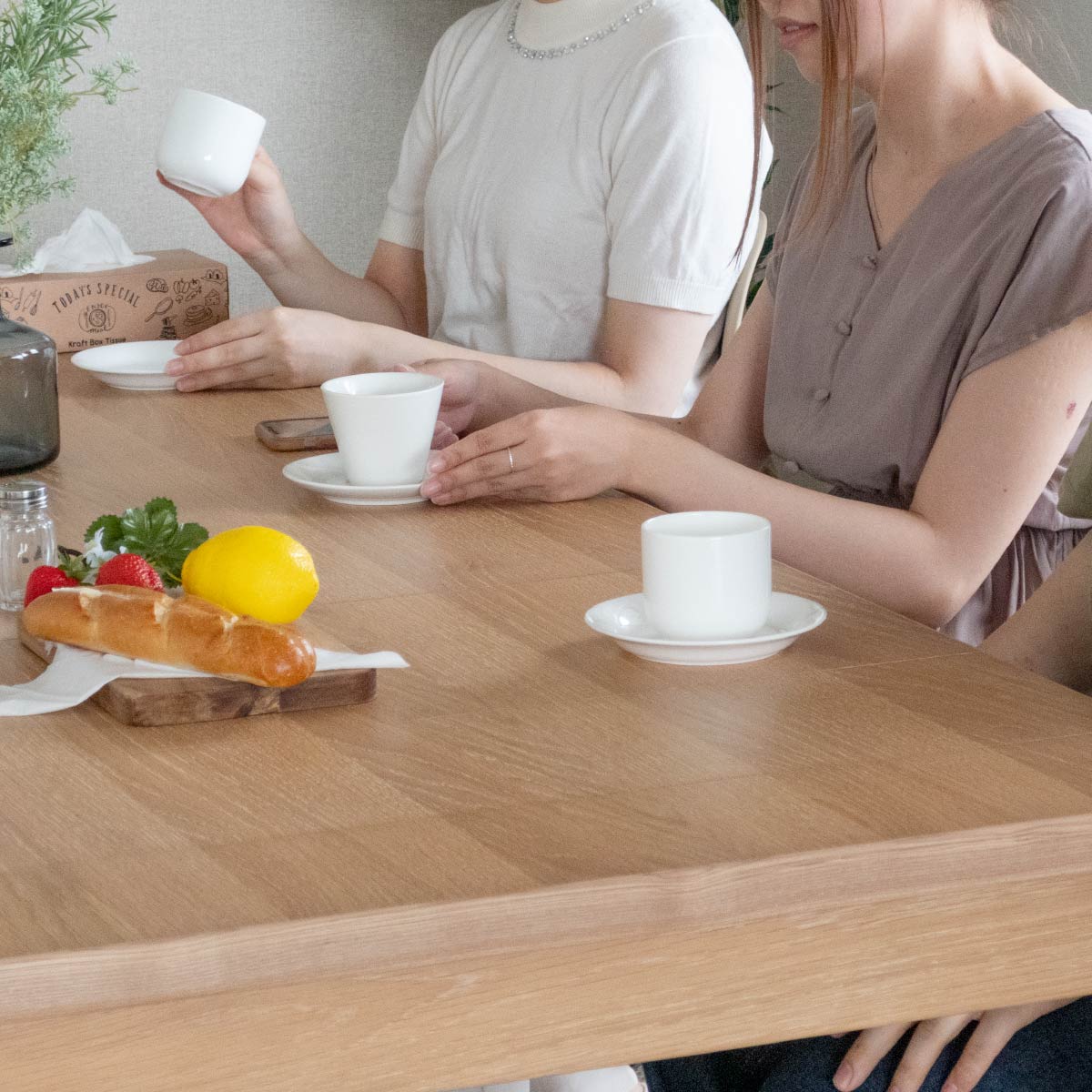 幅130-180］ WOW ｜ 伸長式 ダイニングテーブル