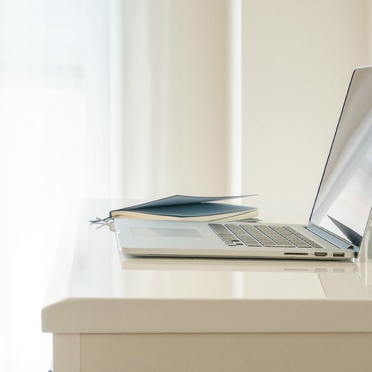 ［幅120］ LDD - 010 ｜ UV デスク 【在庫限り品】