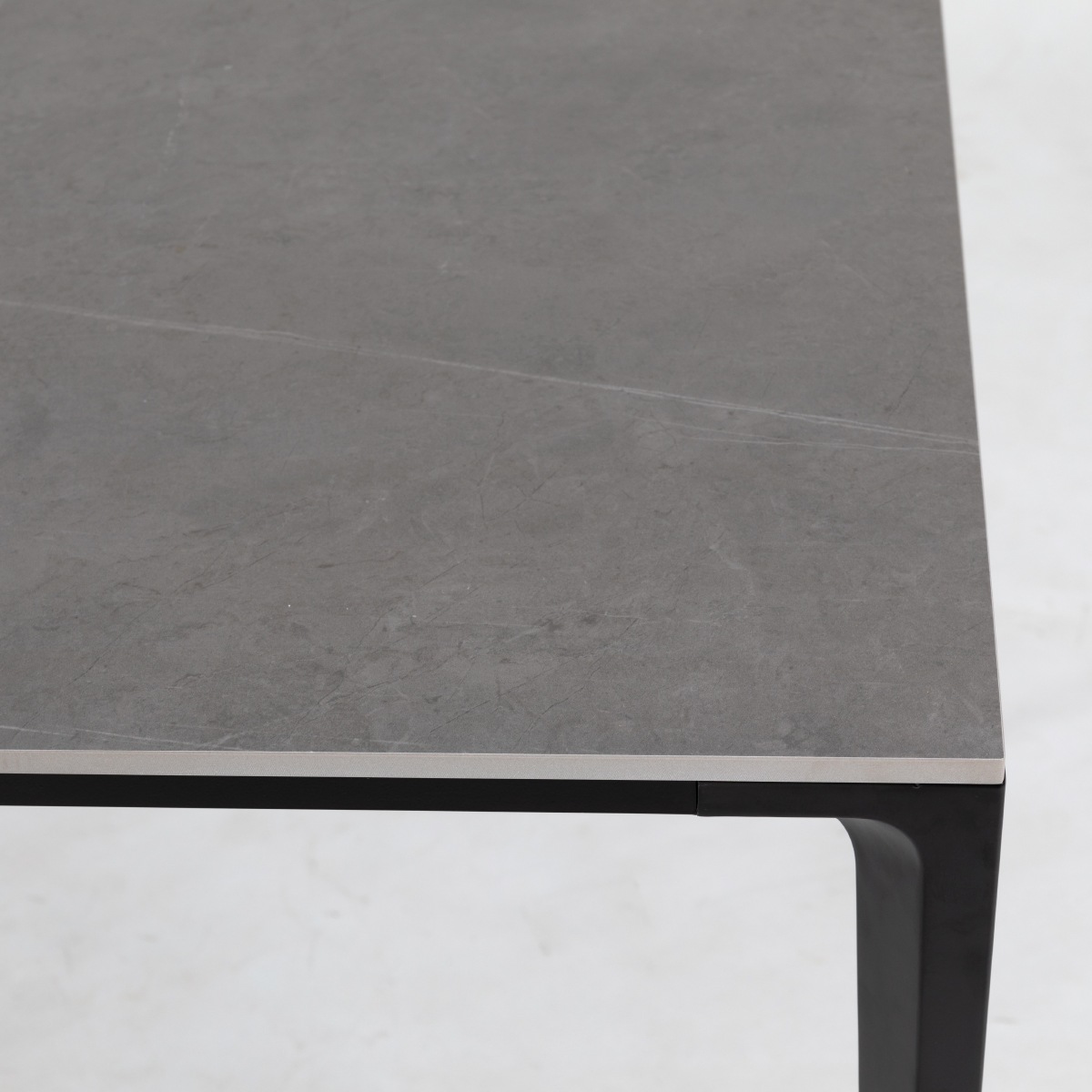 【開梱設置付き】 ［幅150］ コロラド ｜ セラミック アイアン脚 ダイニングテーブル 【在庫限り品】