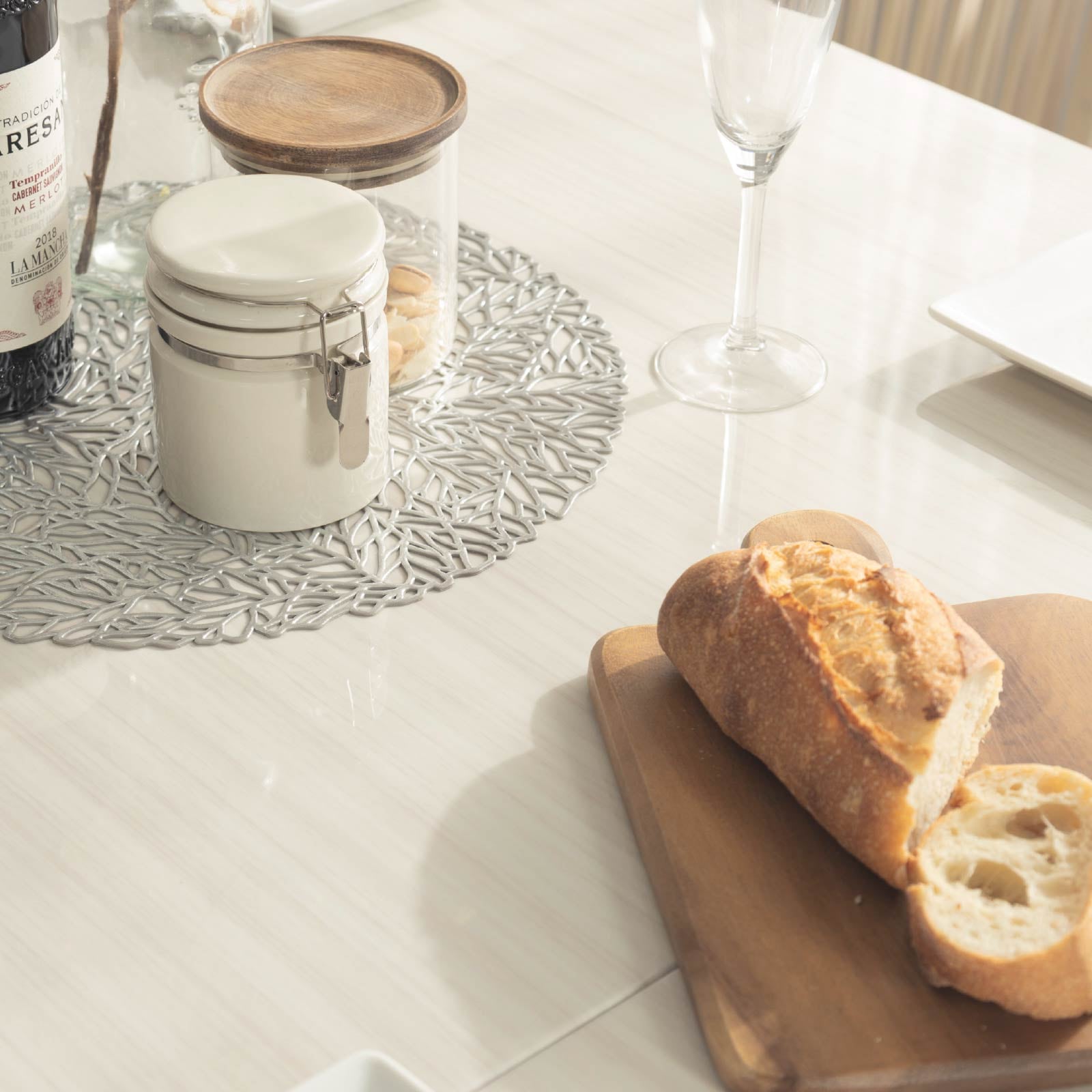 ［幅130-180］ 伸長式 ホワイト 白木目 鏡面 UV塗装 ダイニングテーブル