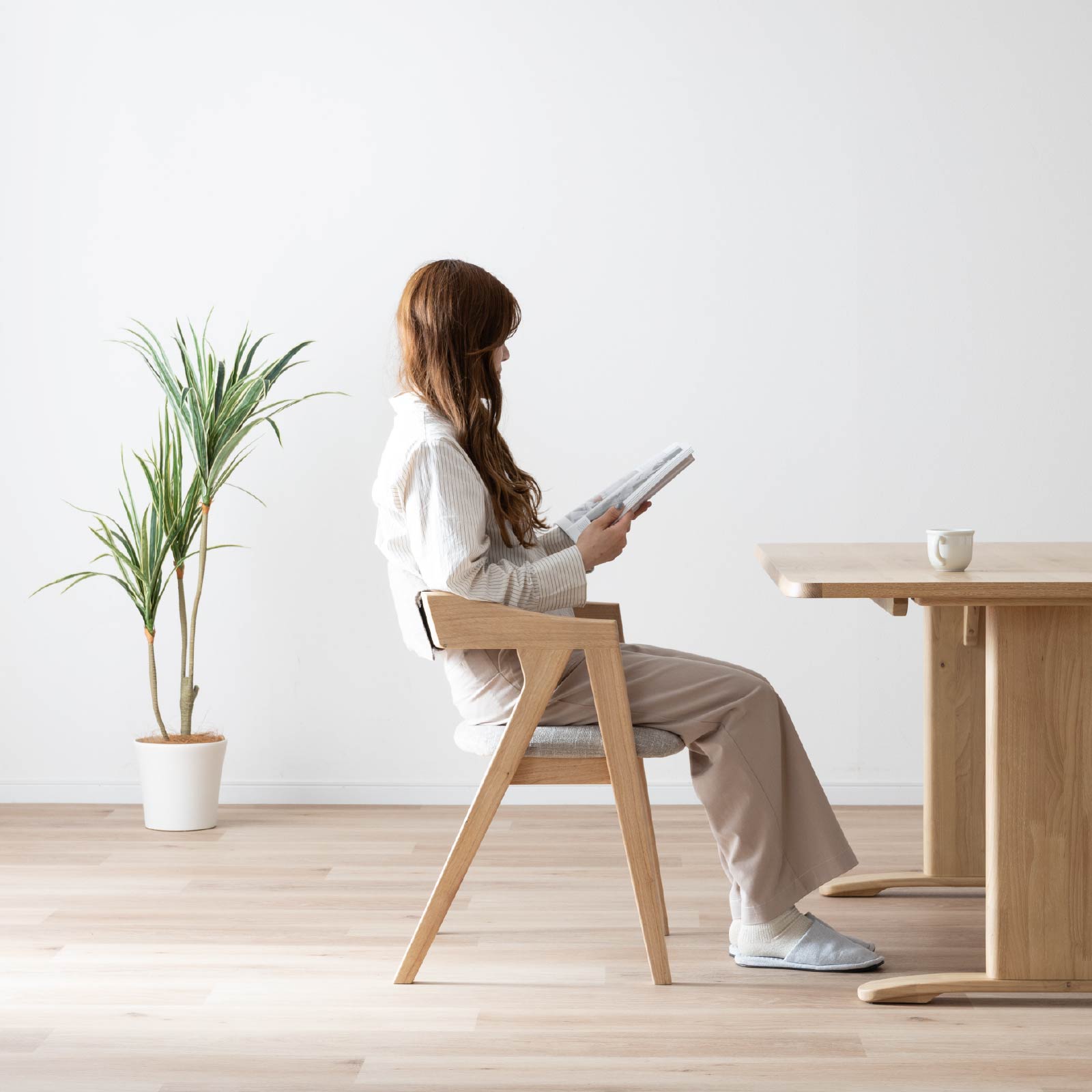 座面高43.5］ ダイニングチェア 無垢材 カバーリング アームチェア