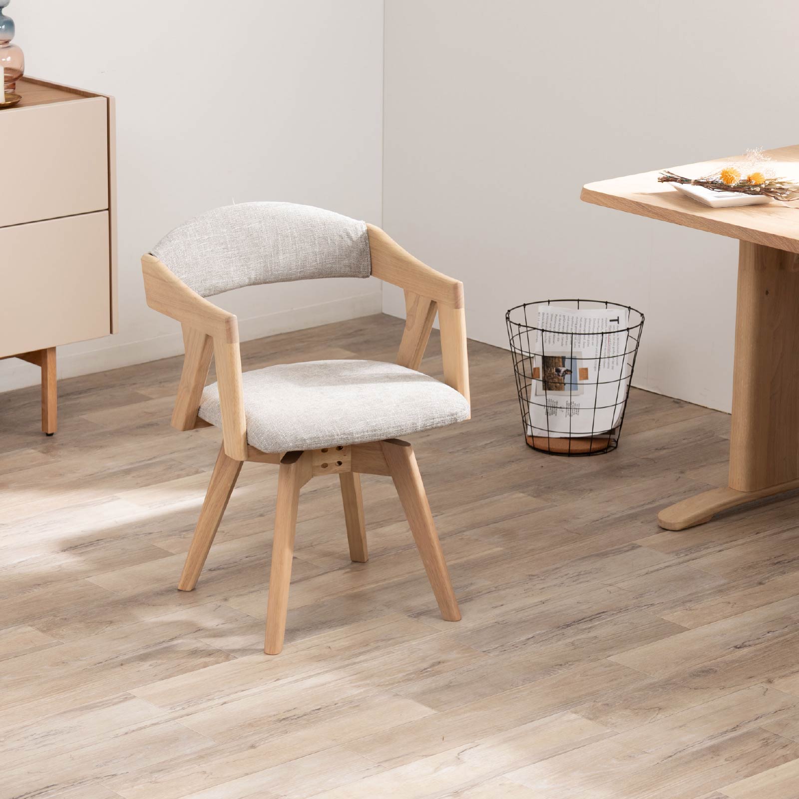 ［座面高43.5］ 回転チェア 無垢材 カバーリング アームチェア