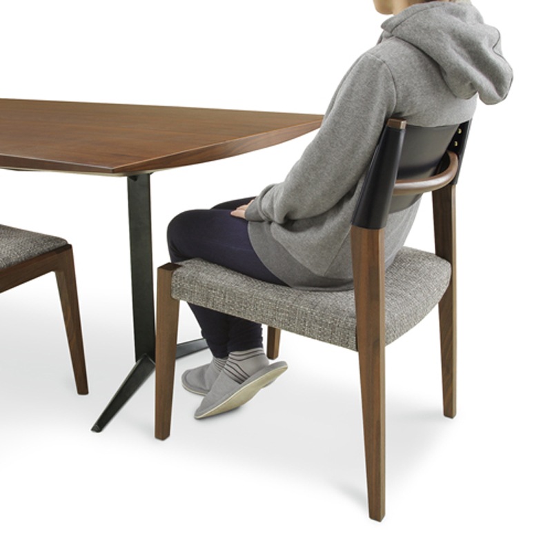 ダイニングチェア ウォールナット 無垢材 PVC リズチェアB｜家具の通販