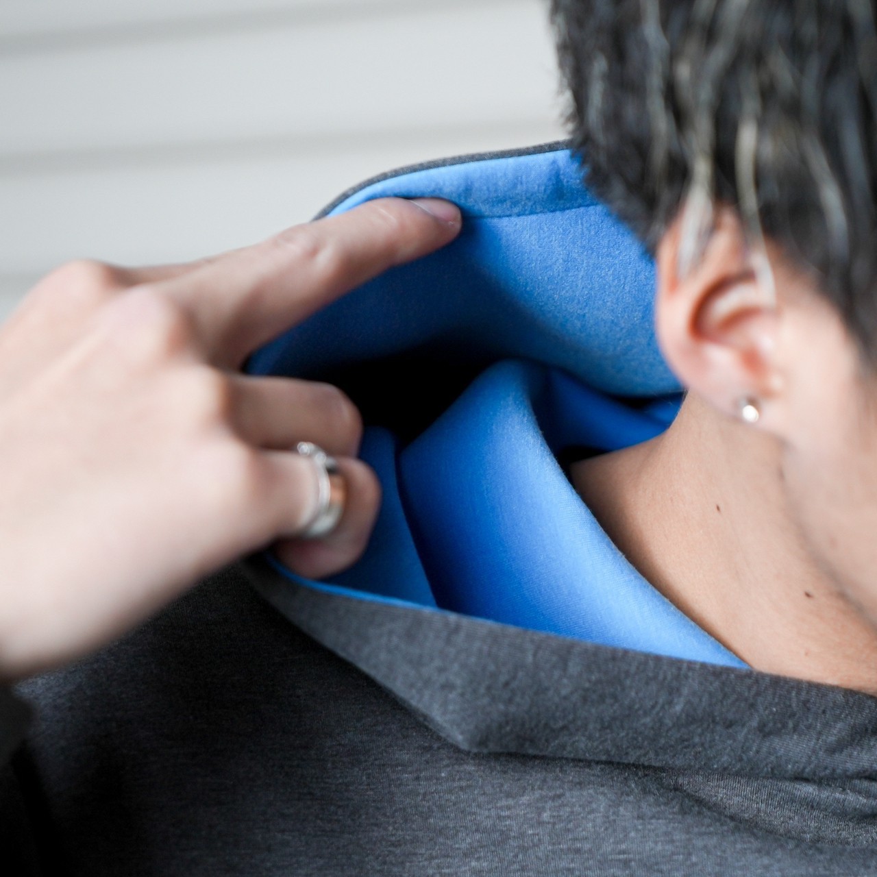 ALLWAYストレッチパフパーカー　【BLACK×BLUE】