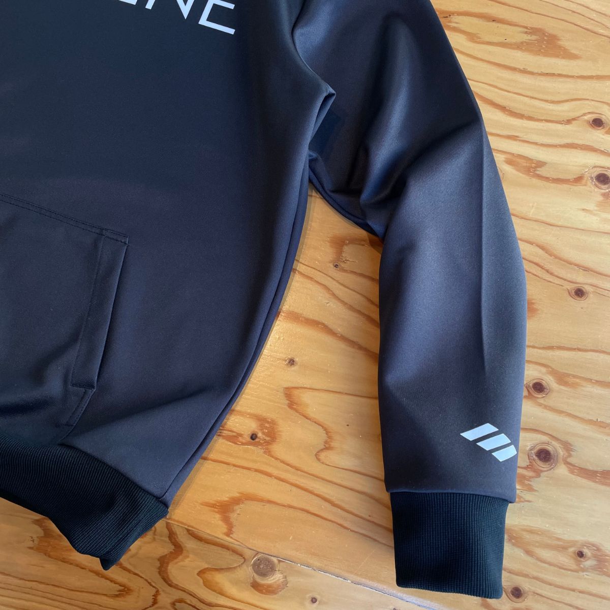 スムースドライパーカー 裏ボアなし【ブラック】