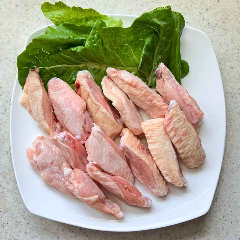 【まとめ買い】米沢郷の鶏肉スペアリブ300g×30袋(バラ凍結)(抗生物質不使用)(アニマルウェルフェア認証取得)_s70