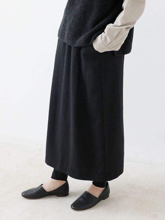 wool skirt