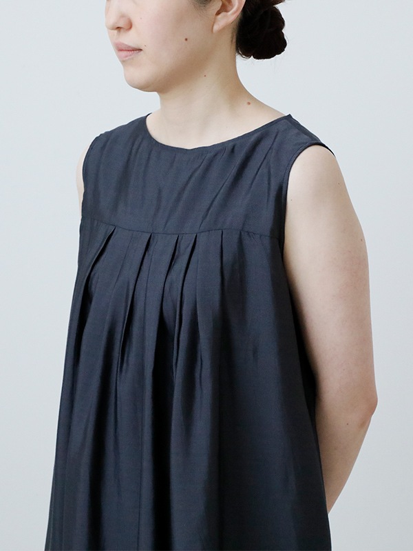 silk sleeveless one-piece