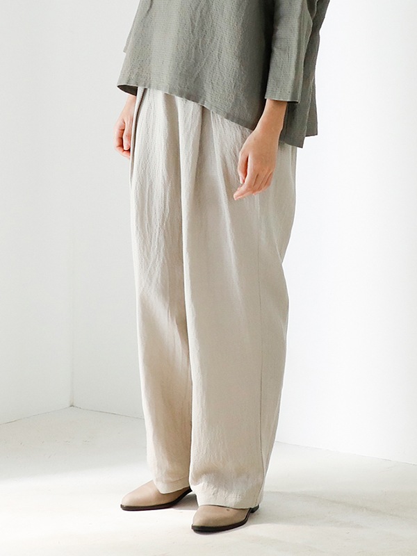 evam eva コットンシルクツイル　パンツ evam eva コットンシルクツイル パンツ