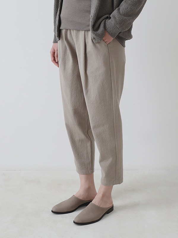 narrow pants