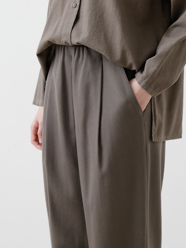 新品タグ付evam eva press wool one tuck pants evam eva｜wool tuck pants｜ladies',bottoms