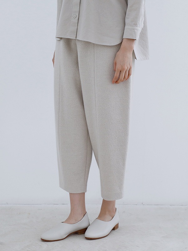 press wool cropped pants