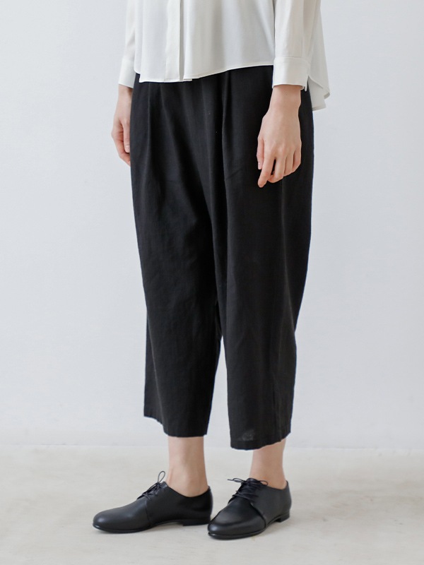 water linen tuck pants