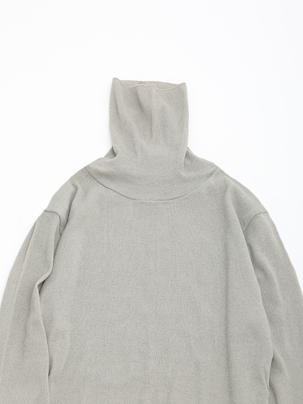evameva cotton turtleneck ￥22,000 evameva cotton turtleneck ￥22,000