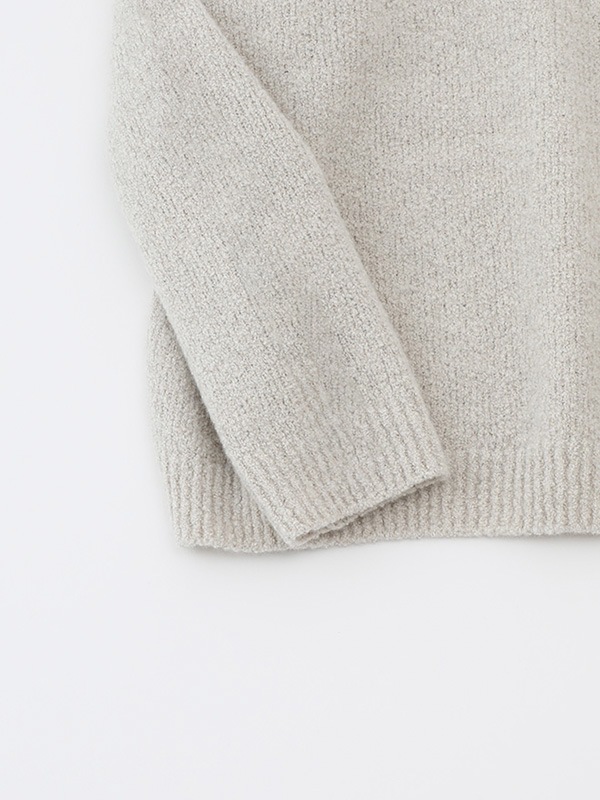 boucle yarn raglan pullover