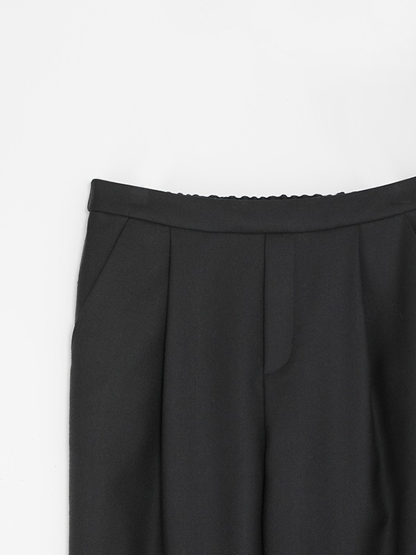 black tuck pants