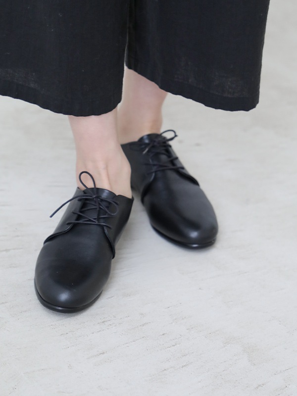 leather lace up shoes