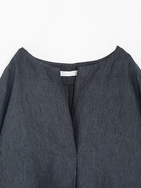 linen tuck pullover