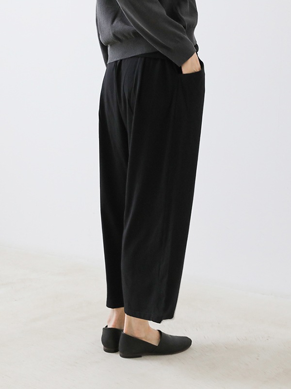 cut&sew cropped pants